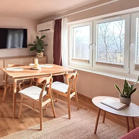 Apartment Przy Czerwonym Szlaku - The Red Trail Wegierska Gorka