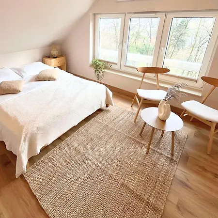 Apartment Przy Czerwonym Szlaku - The Red Trail Wegierska Gorka