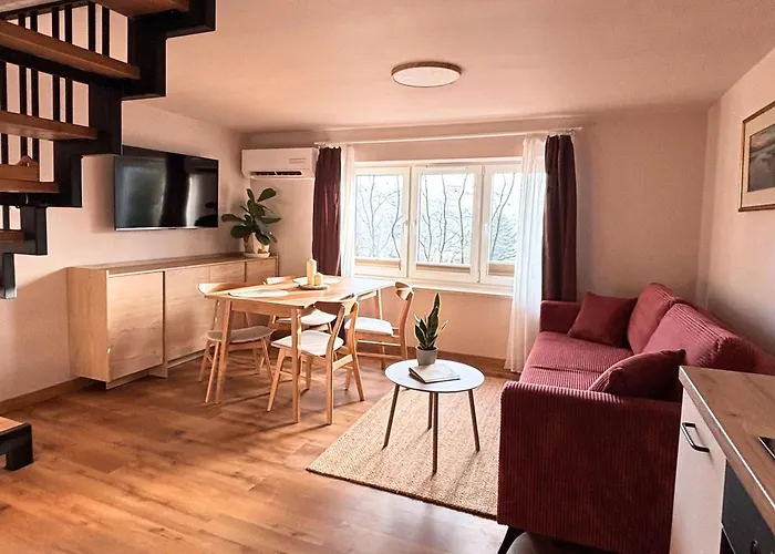 Apartament Przy Czerwonym Szlaku - The Red Trail