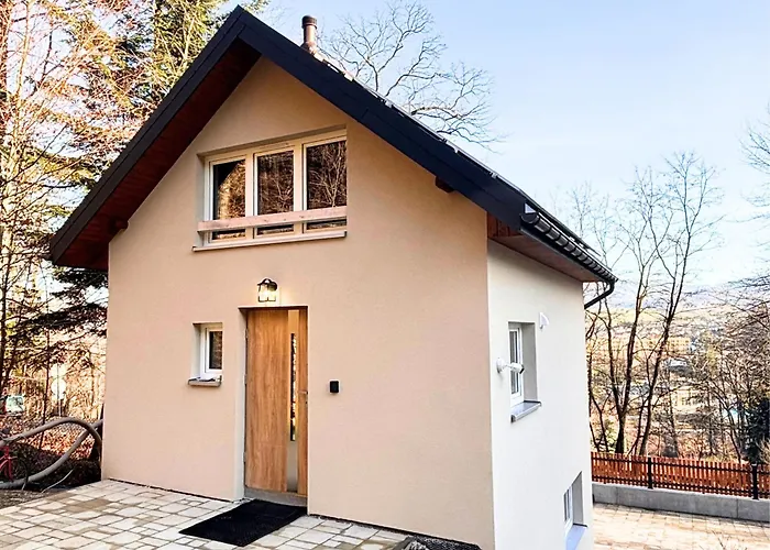 Przy Czerwonym Szlaku - The Red Trail * Wegierska Gorka